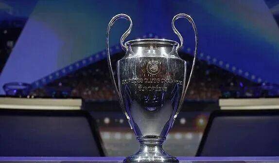 各自带着国内双冠会师欧冠决赛——这种事，全欧这两个球队实现起来最方便