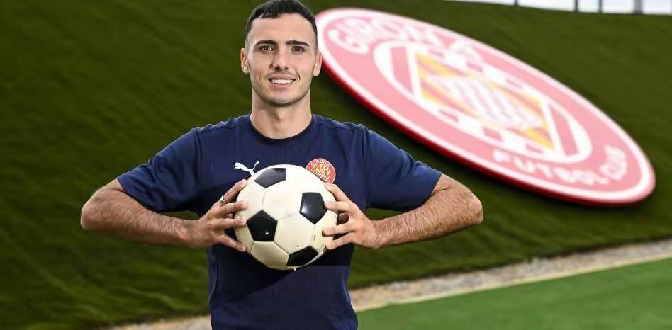 砸1.2亿仍垫底！埃梅里0投入冲冠打脸阿森纳，5大欧冠席位之争炸锅，枪手尴尬到抠脚！