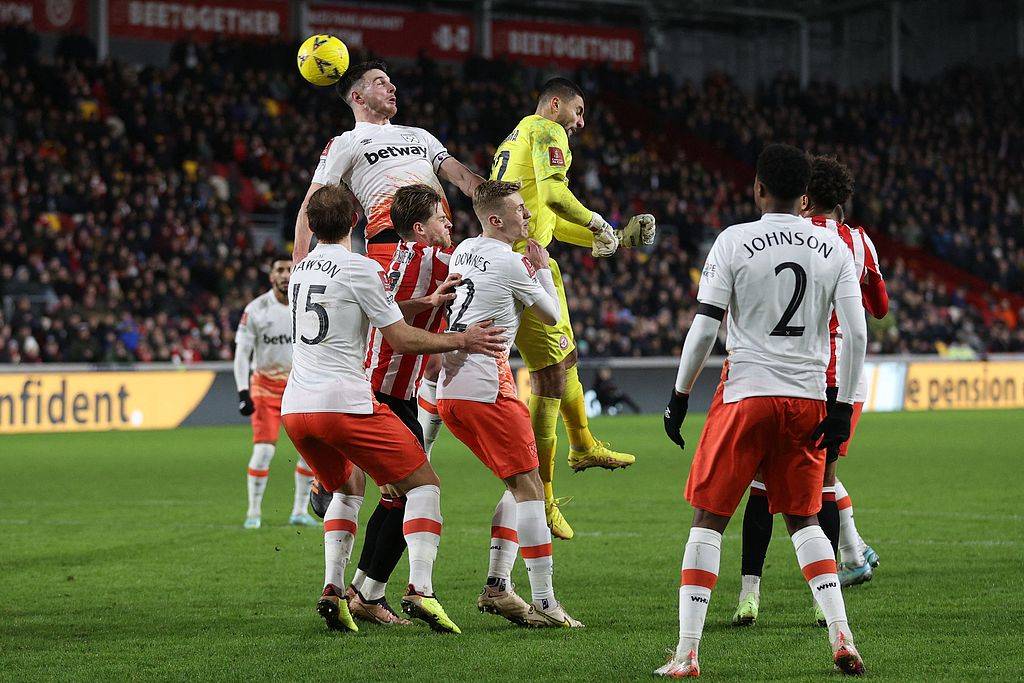 德甲周六014：多特蒙德VS奥格斯堡赛事前瞻与比分预测