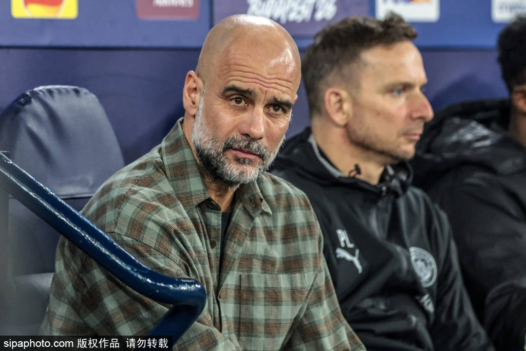 瓜迪奥拉的“时尚宣言”与曼城欧冠出局：一场足球与潮流的意外碰撞