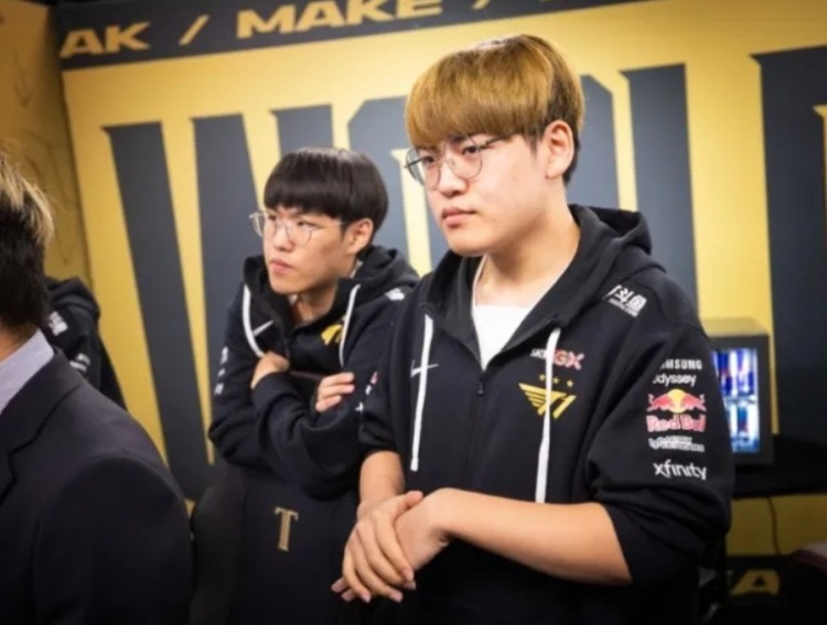 韩媒：双管齐下式的起诉，令T1应援社区陷入四面楚歌